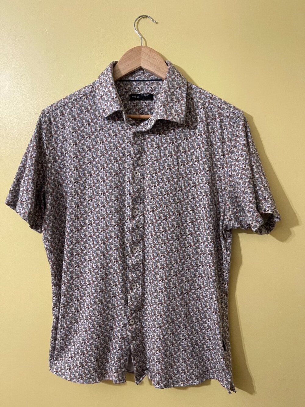 L Cotton Shirt with classic Wiltshire leaf and berry silhouette print